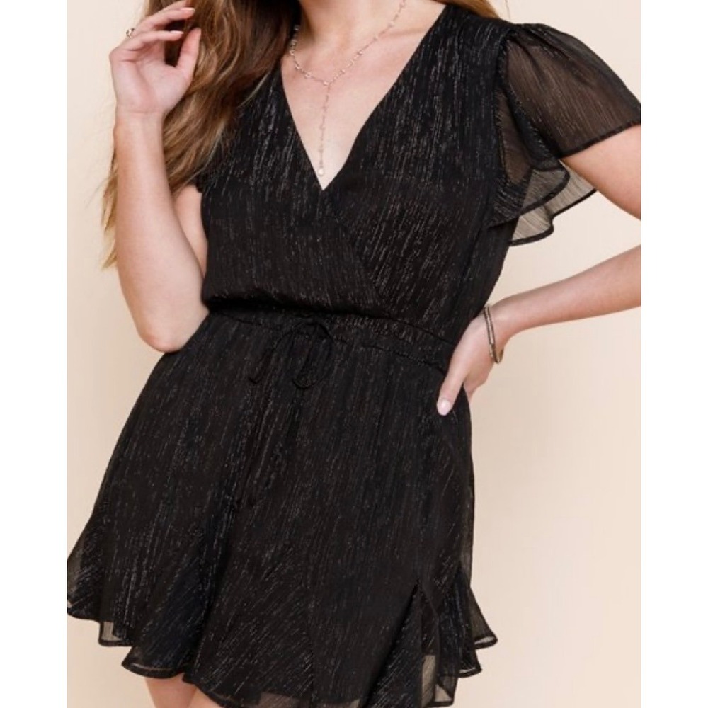 Mi Ami Black Metallic Shimmer Wrap  flutter dress Sleeve Keyhole Back V-neck‎ XS